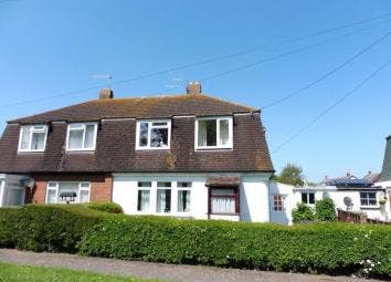 1 Room in Large 3 bedroom house to share Main Photo