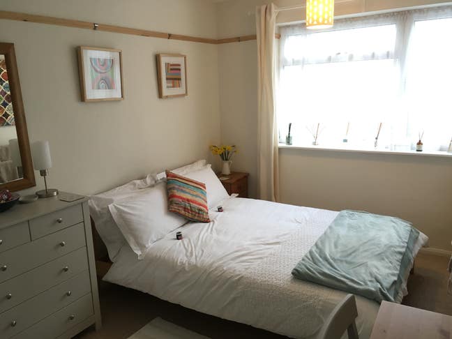 Double Room - MON to FRI - light and airy flat  Main Photo