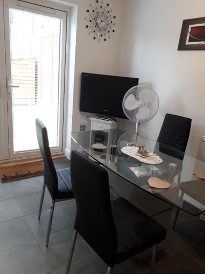 Furnished double room  in a modern house Main Photo
