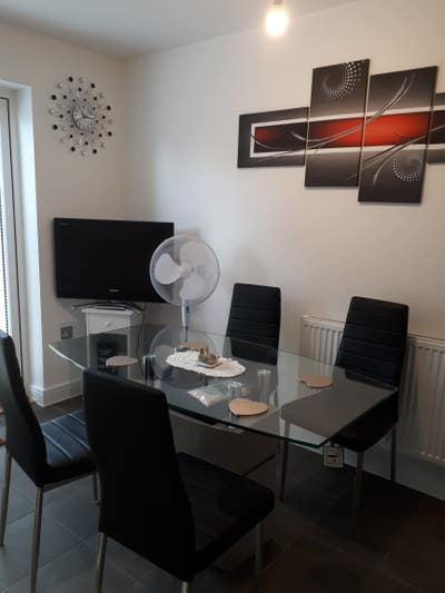 Furnished double room  in a friendly house Main Photo