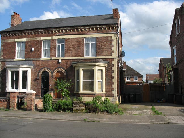 Large Dble room -Beeston ideal for Boots / QMC/Uni Main Photo