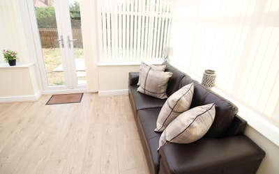 * Double En-Suite Room in Woodlands * Main Photo