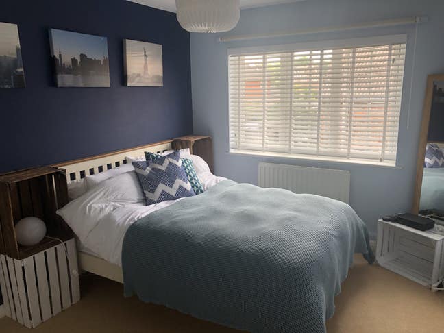 DBL Room Available Furnished or Un-Furnished Main Photo
