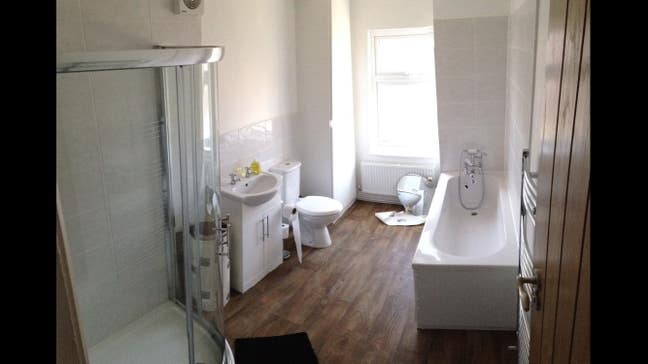  Furnished  Double  Bedroom *Female Only* Main Photo