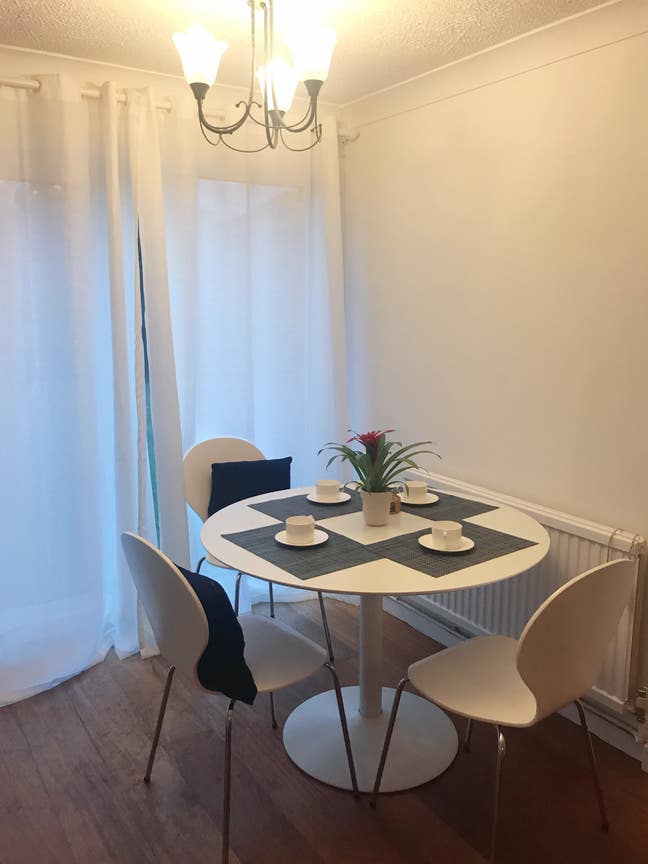 Newly designed cozy garden room Main Photo