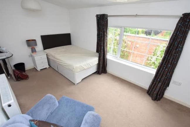 Double rooms for DSS tenants Edgbaston Main Photo