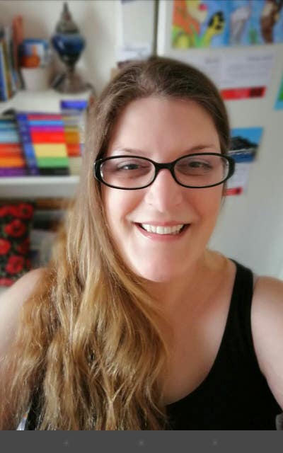 Single lady in need of a place to call home. Main Photo