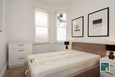 Double room W4 nxt to tube.ALL bills inc+WiFi Main Photo