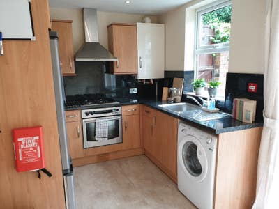 High Quality House Share Main Photo