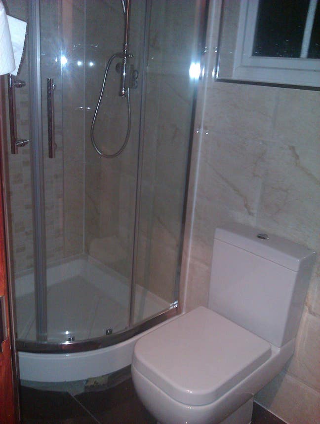 Double room with shared bathroom  Main Photo