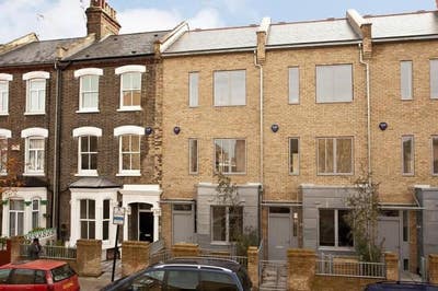 Double room with ensuite - 1min from tube Main Photo