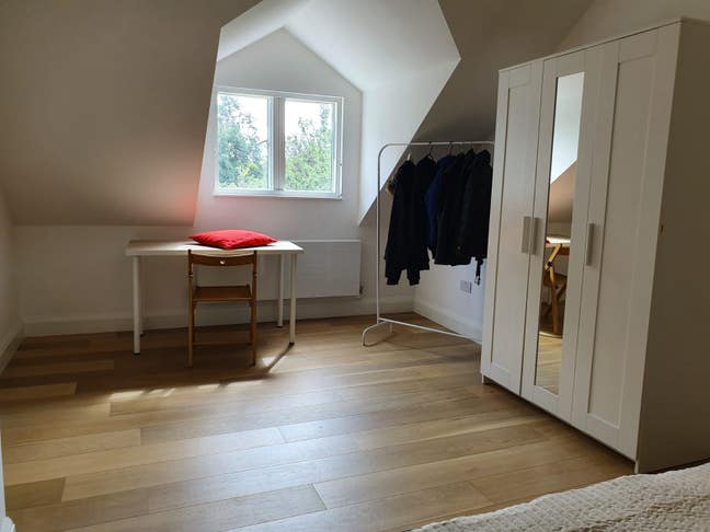 Large double bedroom, newly build house, Putney Main Photo