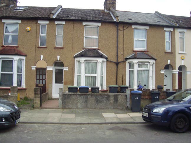 Double Room Edmonton Near Silver Street StationN18 Main Photo
