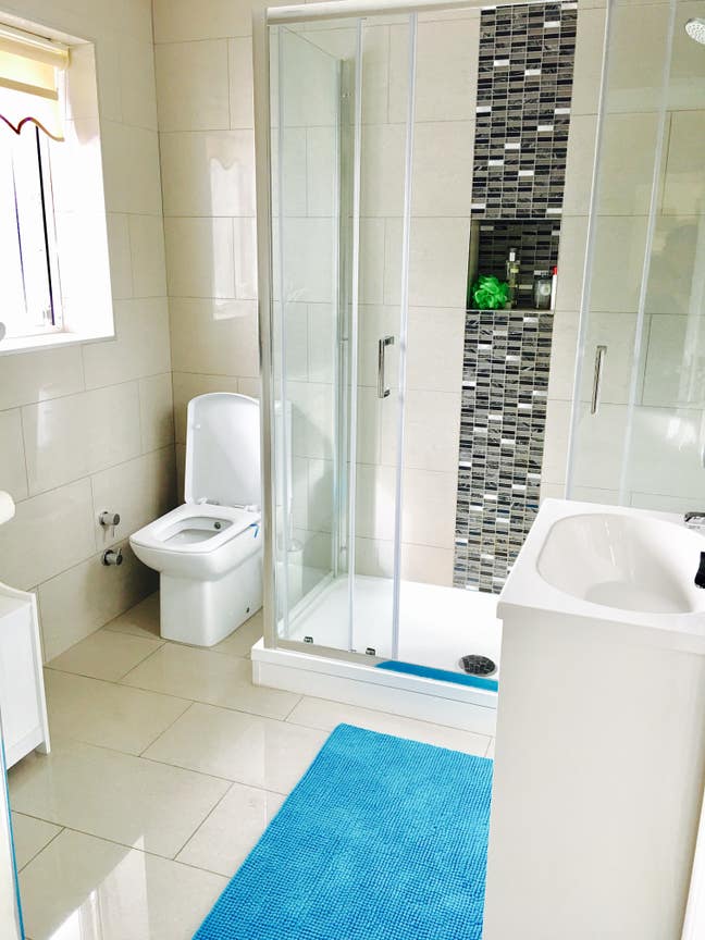 Double Room, Clean, Bright, All Bills inc.  Main Photo