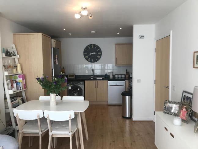 Rooms to Let near to Greenwich Train + DLR Main Photo
