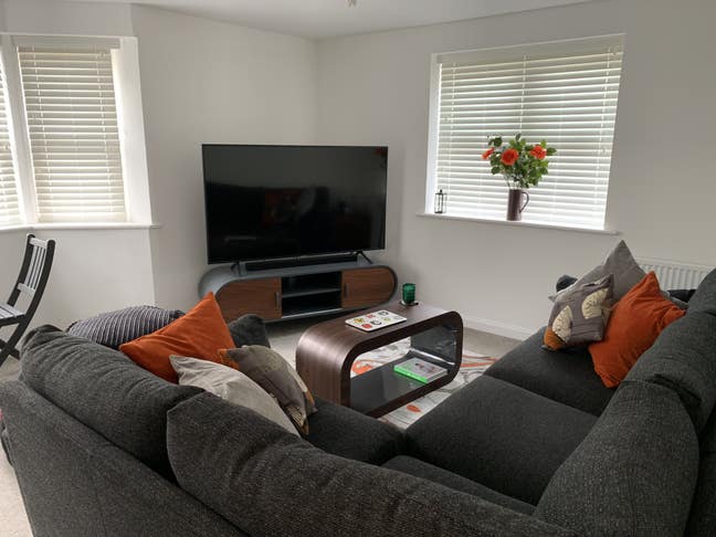Double Furnished room and bathroom Main Photo