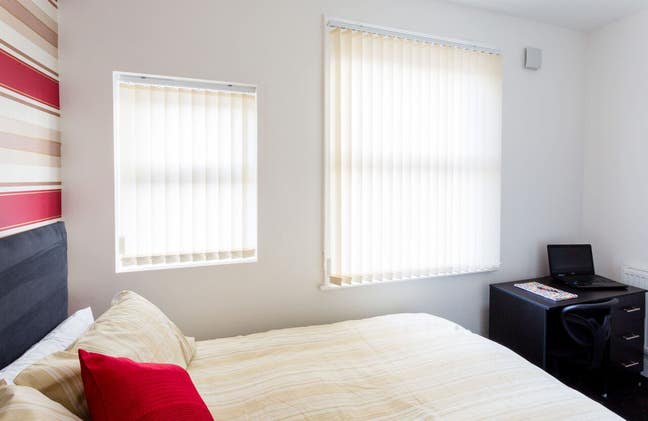 5 Double Rooms  -Boaler St Main Photo