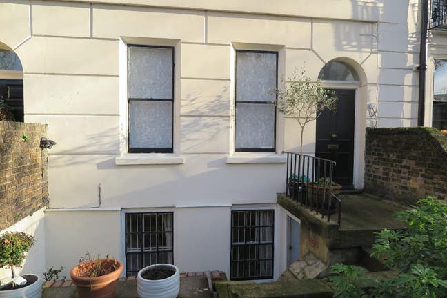 Lovely studio flat in C.London  Main Photo