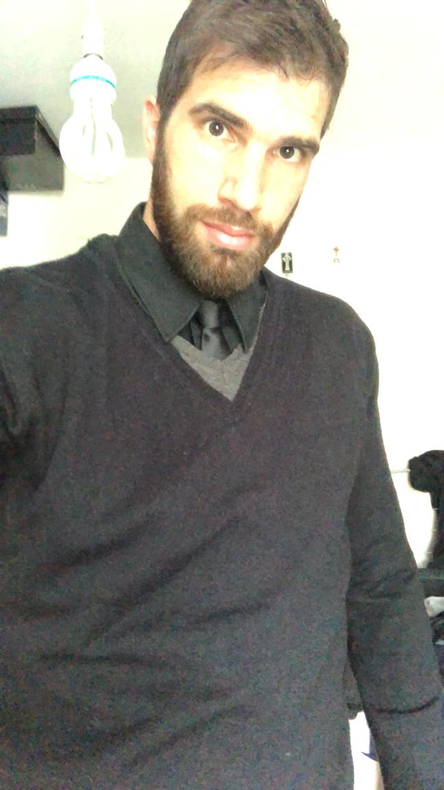 33y Italian professional looking for a double rm  Main Photo