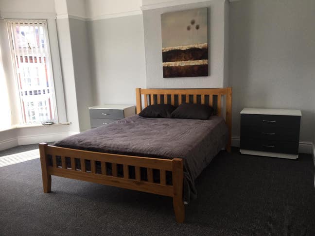 Beautiful single room with fast WiFi £360/month  Main Photo