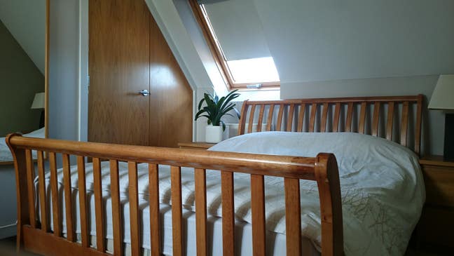 Excellent double room in Newbury Park furnished Main Photo