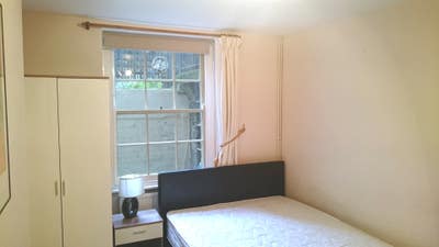Double Room GardenFlat RegentsPark &pound;230pw Main Photo