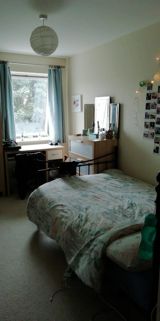 Gorgeous Double Room in 2 Bed Flat City Centre Main Photo