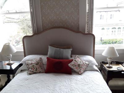 Great location, beautifully appointed room/ensuite Main Photo