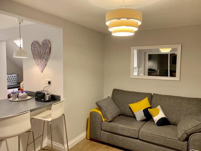 Professionals-Friendly House Share in Haverhill Main Photo