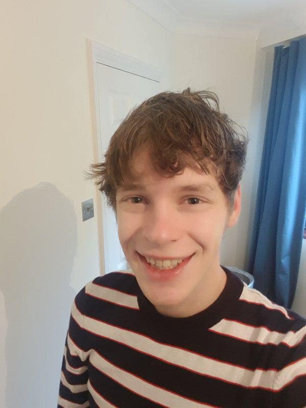 2 professional males looking for houseshare Main Photo