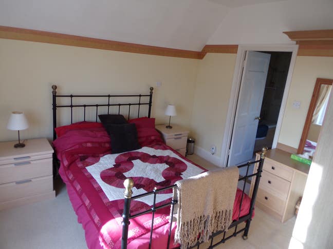 Available Sunday 7Th Sept En-Suite Nr Waitrose  Main Photo