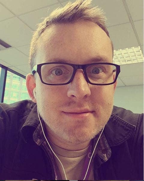 Looking for room for short term let Main Photo