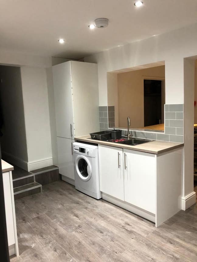 Large room available in central Newquay  Main Photo