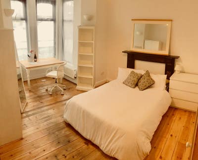 Available March: Nice Double Room, Central Newquay Main Photo