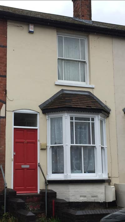 Female tenant wanted for 3 bed female house Main Photo