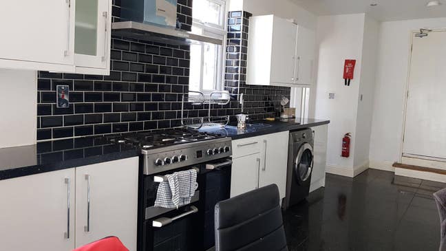  Morden house in leytonstone Main Photo