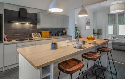 🍍 Small Double Gorgeous House, Parking Main Photo