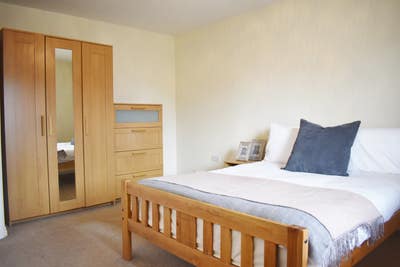 ✅Double en-suite room with Parking - HAMPTON Main Photo