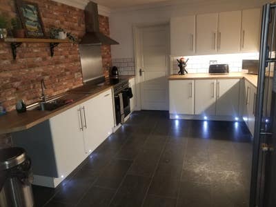 Luxury modern home.  Main Photo