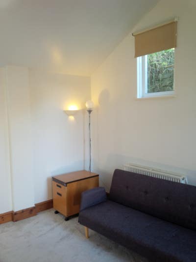 Large En-suite Double Room in detached house Main Photo