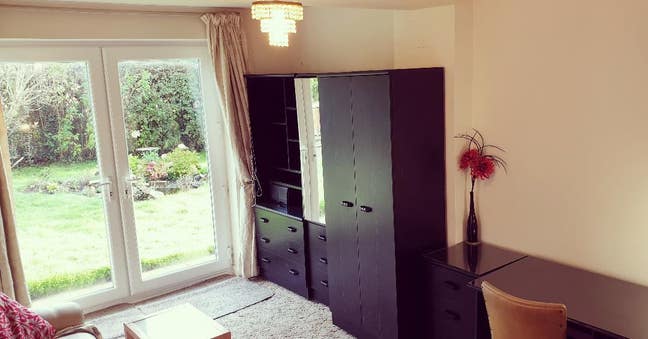 Garden Bedsit Main Photo