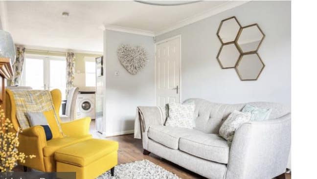Spare room available to rent.   Main Photo