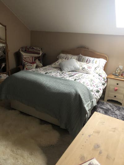 Double room plus shower on own floor to let  Main Photo
