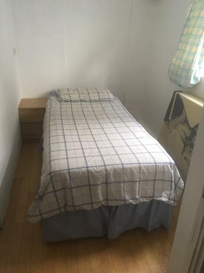 Small single room with wifi  Main Photo