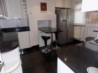 Double Room to Let In🏡 Main Photo