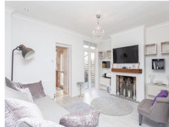 Double Bedroom with Ensuute Main Photo