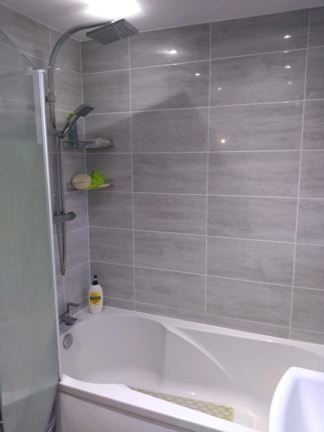 Spacious Double room for rent  Main Photo