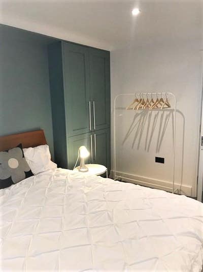 Self Contained Very Large One Bed Unit - short let Main Photo