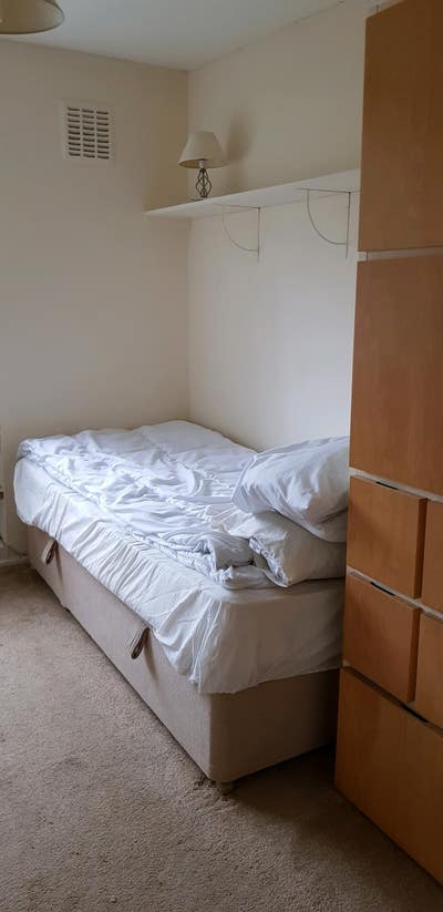 Single Room In Mature Sensible Hse Main Photo