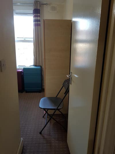 Nice and Clean Box Room to rent in a family house  Main Photo